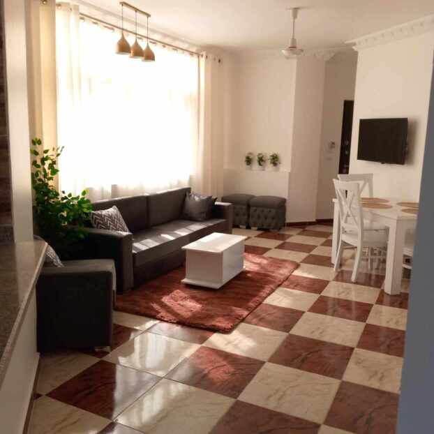 CAROLINE APARTMENT