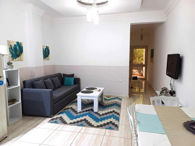 JULIA APARTMENT